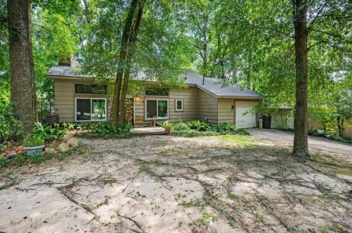 203 Deep Dl Ln, Conroe TX  77304-1249 exterior