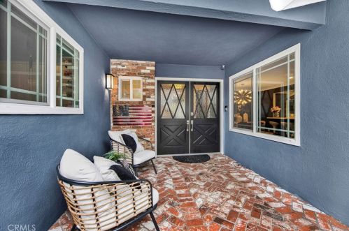 2323 Hathaway St, Santa Ana, CA 92705-6727