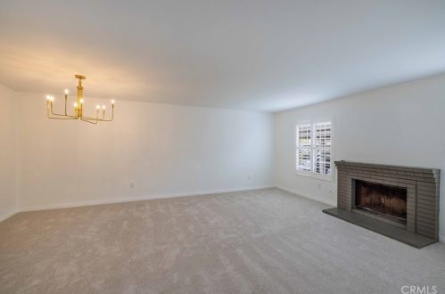 2889 Sanford Ln, Carlsbad, CA 92010-6553
