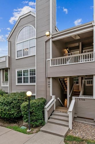 5706 Asbury Pl, Denver CO  80227-2594 exterior
