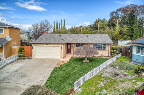 525 Coelho St, Milpitas, CA 95035-2857