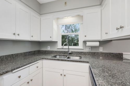 176 Cimarron Rd, Saint Paul MN  55124-9723 exterior