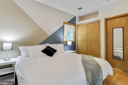 4 Pileated Woodpecker Ln, Hedgesville WV  25427-6232 exterior