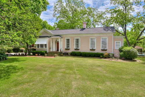 1803 Womrath Rd, North Augusta, SC 29841-4051