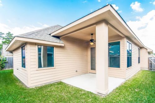 10216 Wood Fern Ct, Conroe TX  77385-7912 exterior