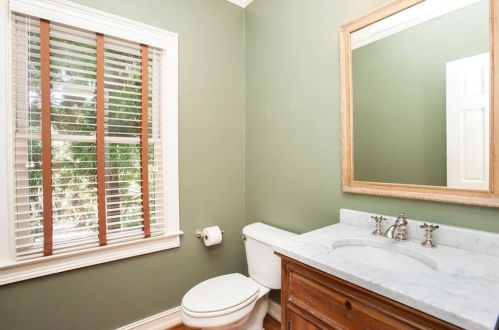 807 Brookhaven Springs Ct, Atlanta GA  30342-3551 exterior