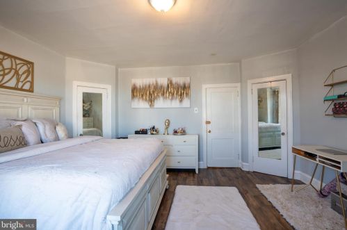 5744 12 St, Philadelphia PA 19122-4003 exterior