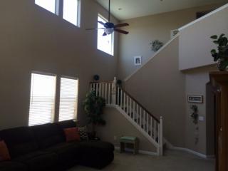 1205 Windsong Dr, Tulare, CA 93274-7891
