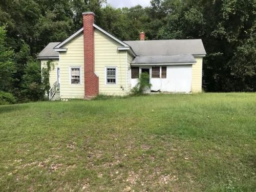 56 Bunker St, Rockingham, NC 28379-2904