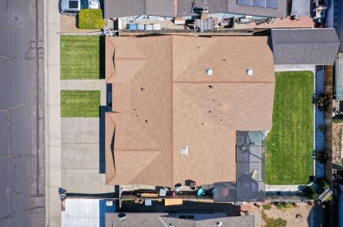 674 Placer Ave, Manteca, CA 95336-3825