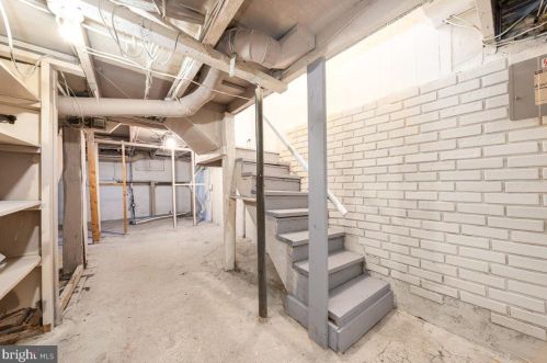 1722 King St, York PA  17404-5619 exterior