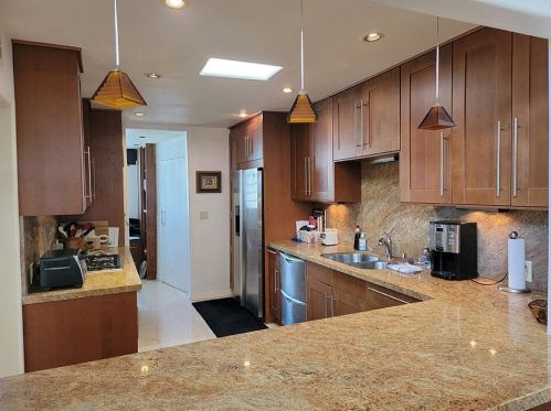 2411 Calle Palo Fierro, Palm Springs, CA 92264-9411