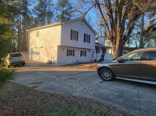 2741 Chickory Hl, Lithonia, GA 30039-4458