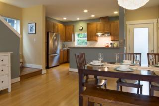 5921 31st Ave, Seattle WA  98126-2909 exterior