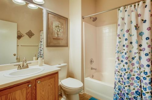 19431 58 Cir, Aurora CO 80019-2095 exterior