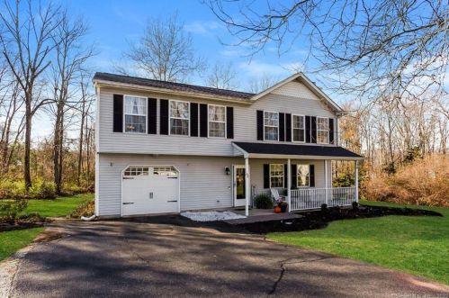62 Brentwood Ct, Middletown, CT 06457-7908