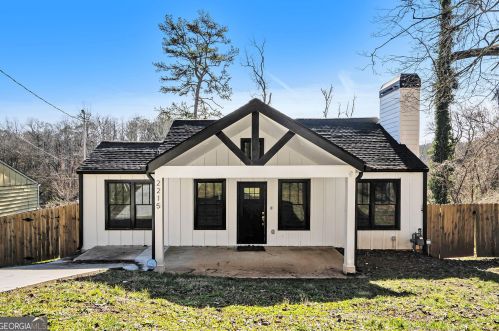 2215 Lang Ave, Atlanta, GA 30315-0013
