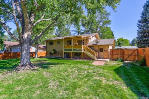 6917 Spruce Dr, Englewood CO 80112-1229 exterior