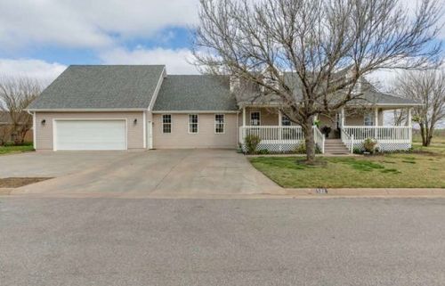 522 2nd Ave, Cheney, KS 67025-9033