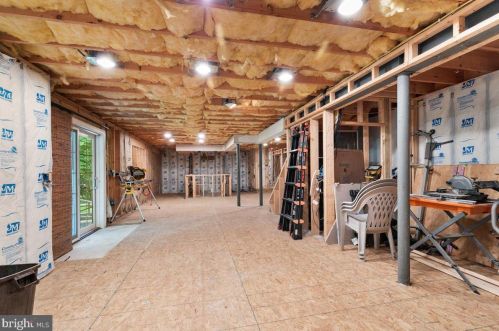 104 Cliff Ave, Lancaster PA  17602-4700 exterior