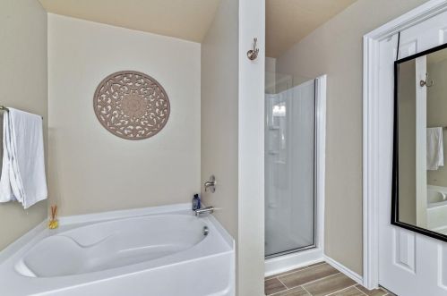 5704 Navigation Ct, Fort Worth TX  76179-5279 exterior