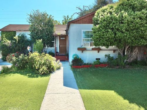 1622 Castlegate Ave, Compton, CA 90221-1803