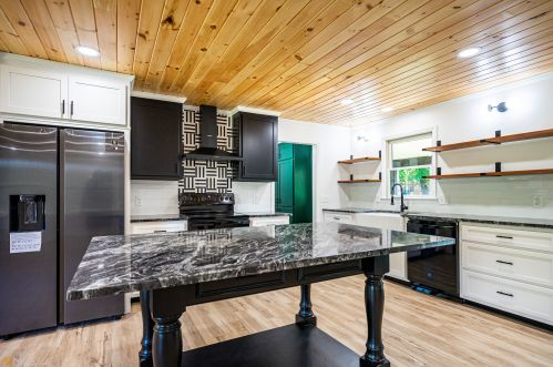 226 Sivell Rd, Lagrange, GA 30241-1535