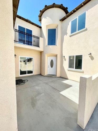 9635 Ramona St, Bellflower, CA 90706-6641