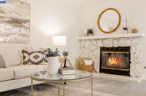 25 C St, Tracy, CA 95376-4535