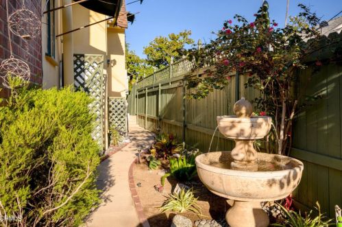 1149 Cordova Ave, Glendale CA  91206-2115 exterior