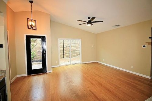 4229 Lavaca Trl, Carrollton TX  75010-4026 exterior