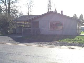 270 Hobbs St, Lebanon, OR 97355-2323