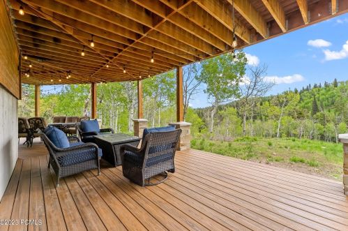 1321 Elk Rd, Hoytsville UT 84017-9345 exterior