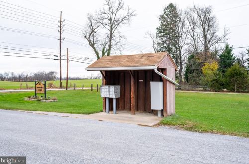 20 Nansfield Dr, Harpers Ferry WV 25425-3198 exterior