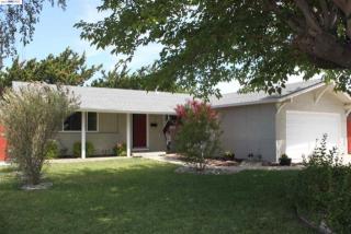576 Moraga Dr, Livermore, CA 94550-5338
