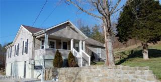 122 Ranger Ln, Charleston WV  25309-6092 exterior