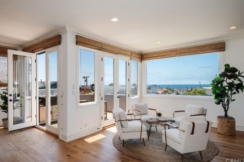 938 Duncan Ave, Manhattan Beach, CA 90266-6626