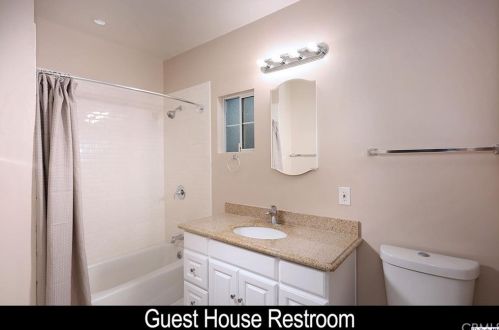 1616 Wabasso Way, Glendale CA  91208-2441 exterior