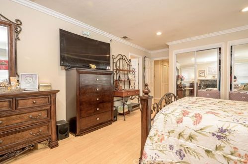 1527 Beacon Ave, Anaheim CA  92802-1313 exterior