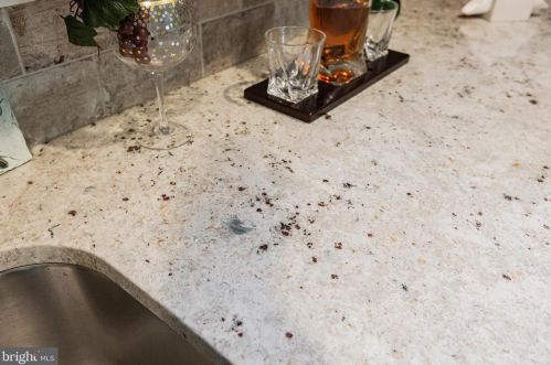 85 Valleybrook Dr, Lancaster PA  17601-4612 exterior