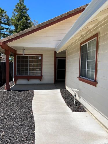 448 Regency Cir, Vacaville, CA 95687-4616