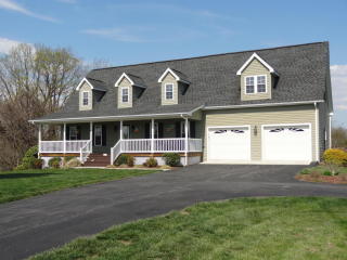 165 Bonbrook Rd, Wirtz, VA 24184-3954