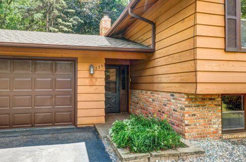 735 Windemere Dr, Minneapolis, MN 55441-5653