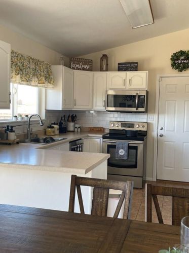 574 Marigold Dr, Pueblo CO  81007-1135 exterior