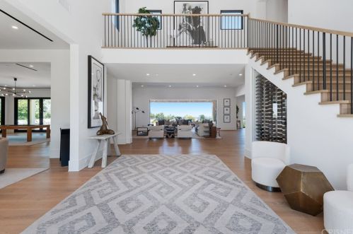 5757 Hoback Glen Rd, Calabasas, CA 91302-0012