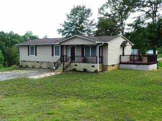 108 Seminole Trl, Cowpens, SC 29330-9658