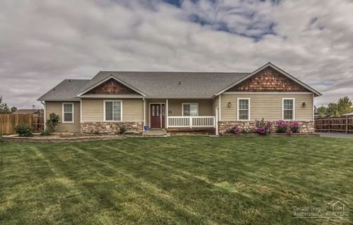 8900 13th St, Terrebonne, OR 97760-9403