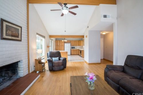 2106 Beacon Ave, Anaheim CA  92804-4408 exterior