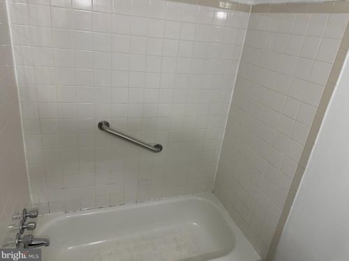 10771 Keswick Rd, Philadelphia PA  19154-4117 exterior