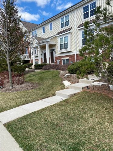 1957 Potomac Ct, Wheeling, IL 60090-6705